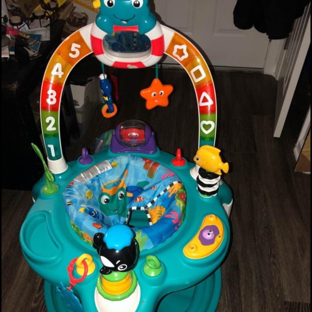 Baby Einstein 2-in-1 Lights & Sea Activity Saucer